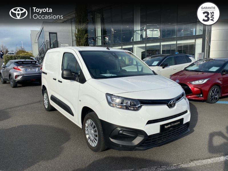 TOYOTA ProAce City VUL d’occasion à vendre à AUBIÈRE chez ARVERNE (Photo 19)