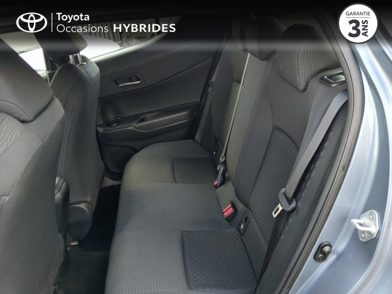 TOYOTA C-HR d’occasion à vendre à AUBIÈRE chez ARVERNE (Photo 12)