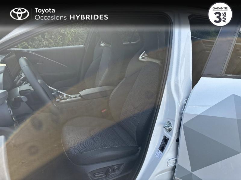 TOYOTA C-HR d’occasion à vendre à AUBIÈRE chez ARVERNE (Photo 7)
