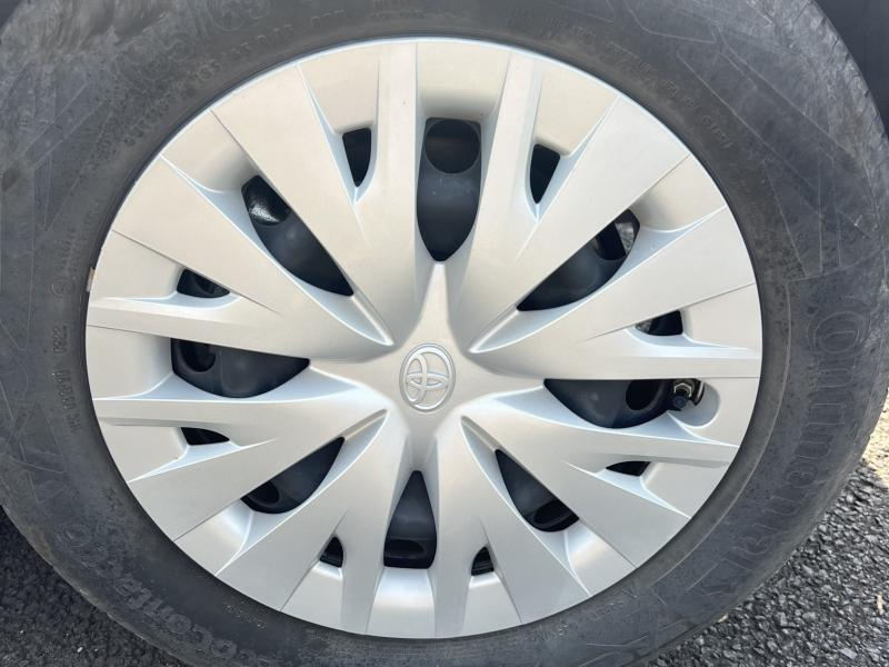 TOYOTA Yaris d’occasion à vendre à AUBIÈRE chez ARVERNE (Photo 13)