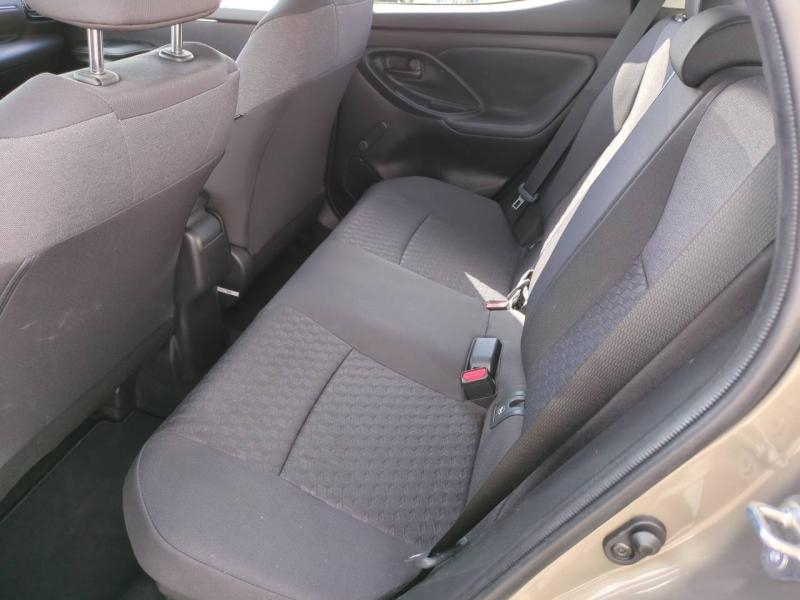 TOYOTA Yaris d’occasion à vendre à AUBIÈRE chez ARVERNE (Photo 10)
