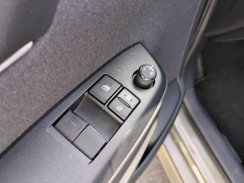 TOYOTA Yaris d’occasion à vendre à AUBIÈRE chez ARVERNE (Photo 17)