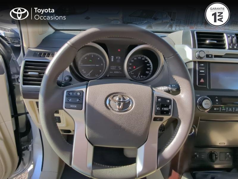 TOYOTA Land Cruiser d’occasion à vendre à AUBIÈRE chez ARVERNE (Photo 9)