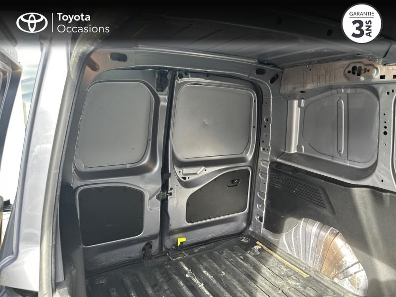 TOYOTA ProAce City VUL d’occasion à vendre à AUBIÈRE chez ARVERNE (Photo 12)