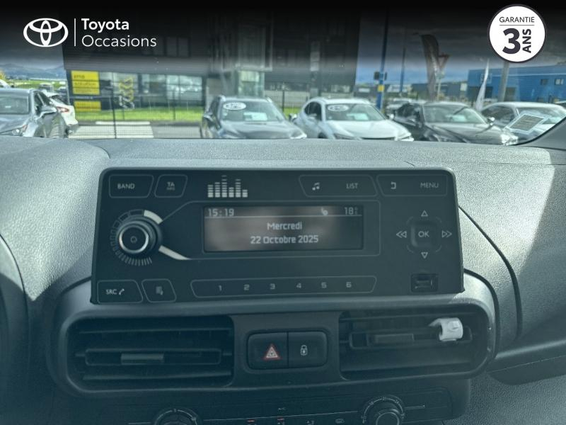 TOYOTA ProAce City VUL d’occasion à vendre à AUBIÈRE chez ARVERNE (Photo 15)